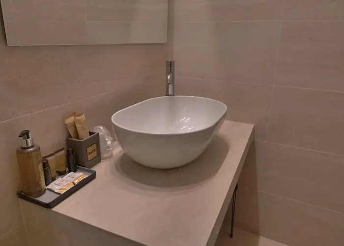 Helmirage Luxury Trevi Roma